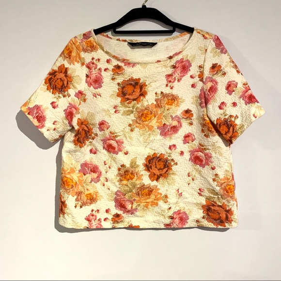 ZARA - FLORAL BOXY TOP - Picture 1 of 3